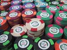 Valuable poker chips: can be worth up to millions of dollars in winnings ()