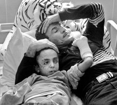 Deanne Fitzmaurice of the San Francisco Chronicle won the Pulitzer for feature photography with a photo essay on a hospital&acute;s attempt to heal a wounded Iraqi boy (www.pulitzer.org)