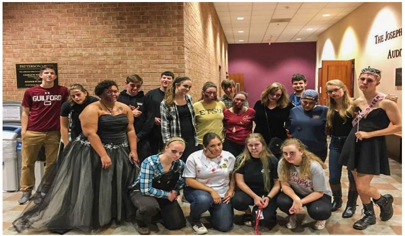 Zombie FYS scare students at ZomBCon – The Guilfordian